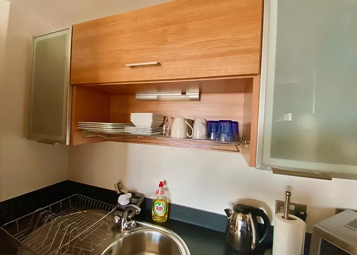 Dock * Leeds (West Yorkshire)