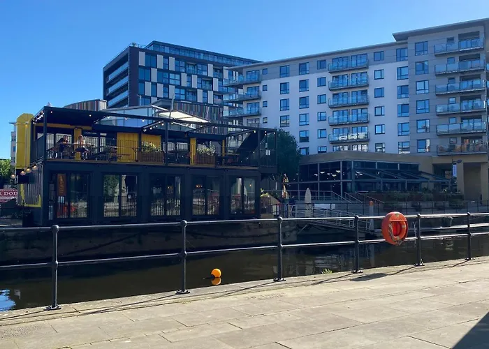 Dock Апартаменти